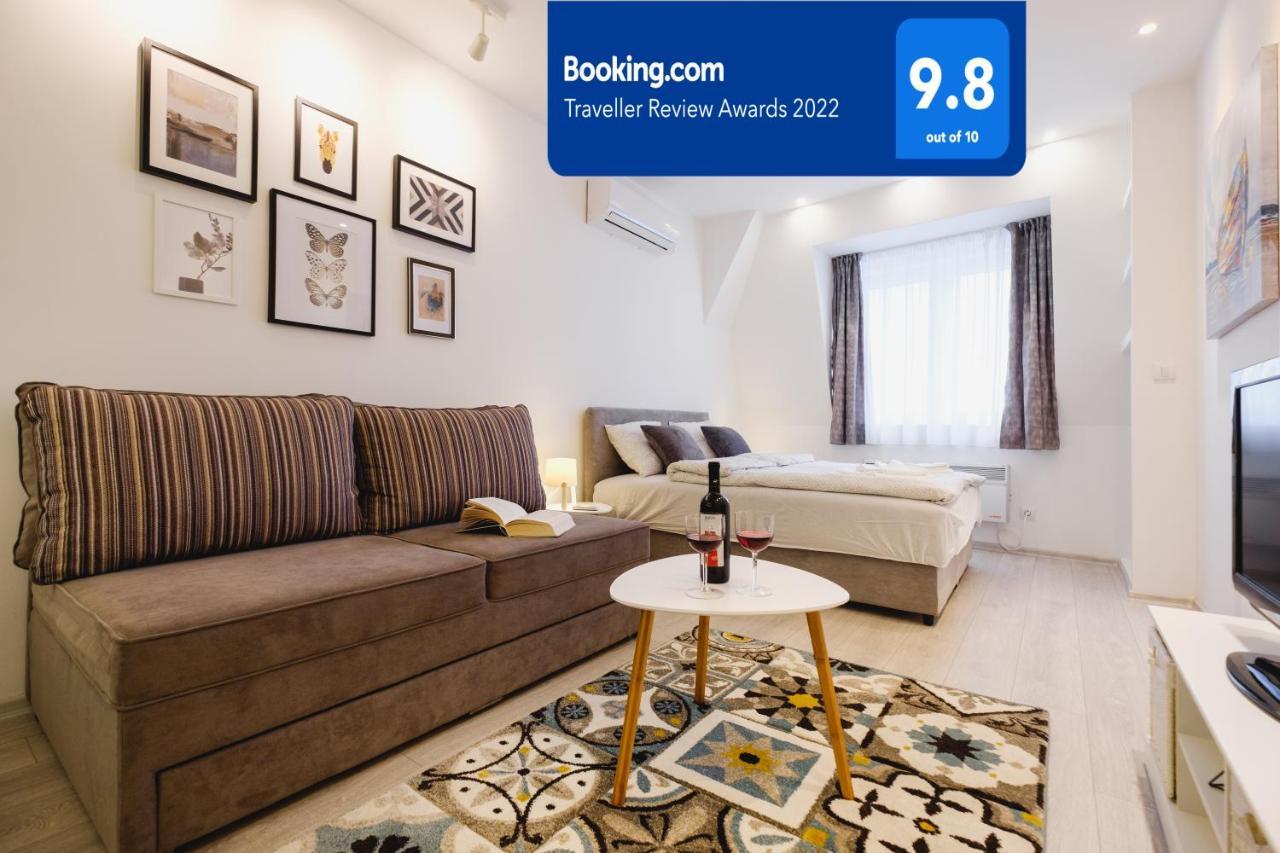 Hana Lux Apartment Belgrade