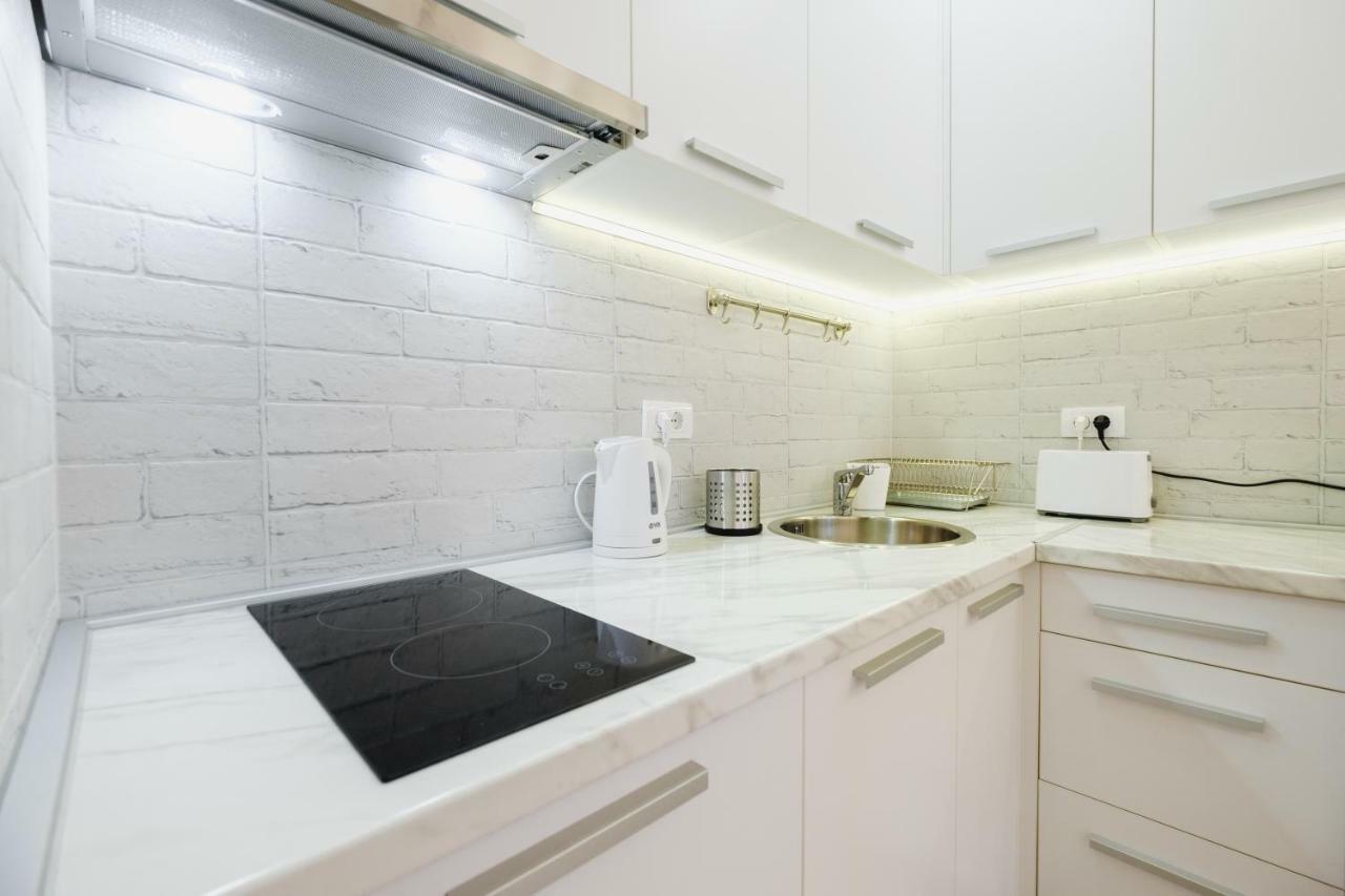 Hana Lux * Belgrade